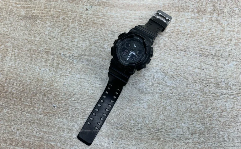 Часы Casio G-Shock GA-100