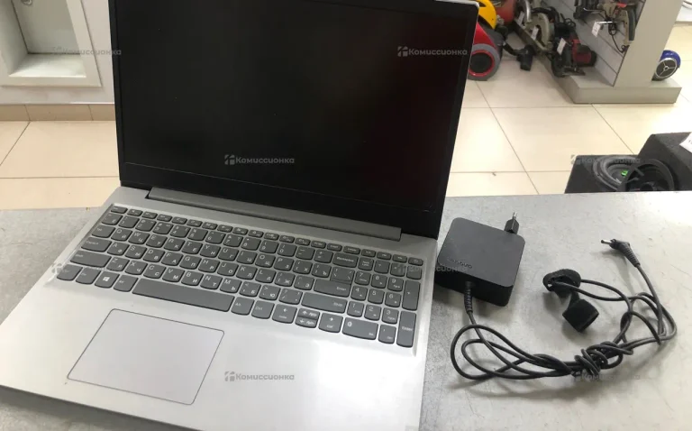 Ноутбук  Lenovo