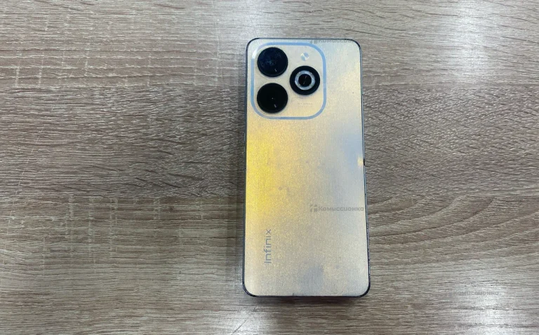 Infinix Smart 8 4/128 ГБ