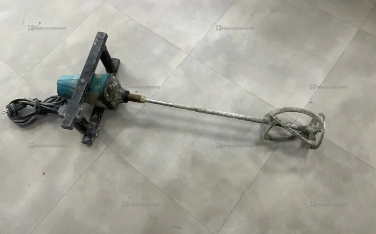 Миксер makita UT1200