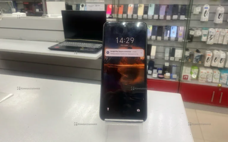 Infinix Hot 30 Play 8/128 ГБ