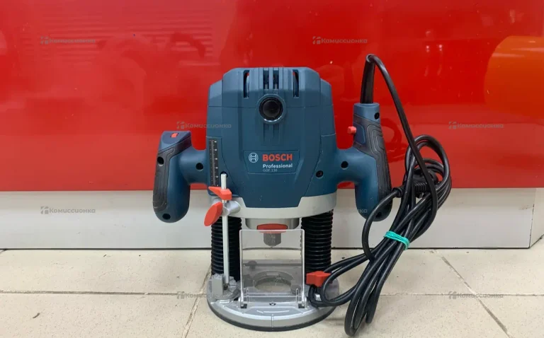 Вертикальный фрезер BOSCH GOF 130