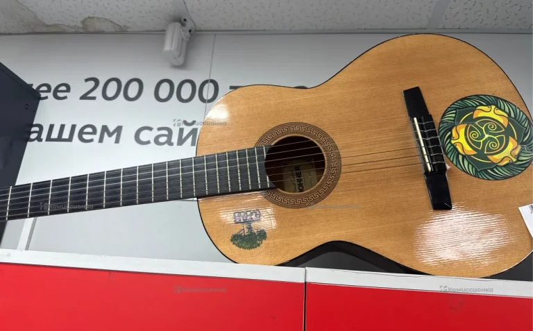 Гитара  hohner hc-06