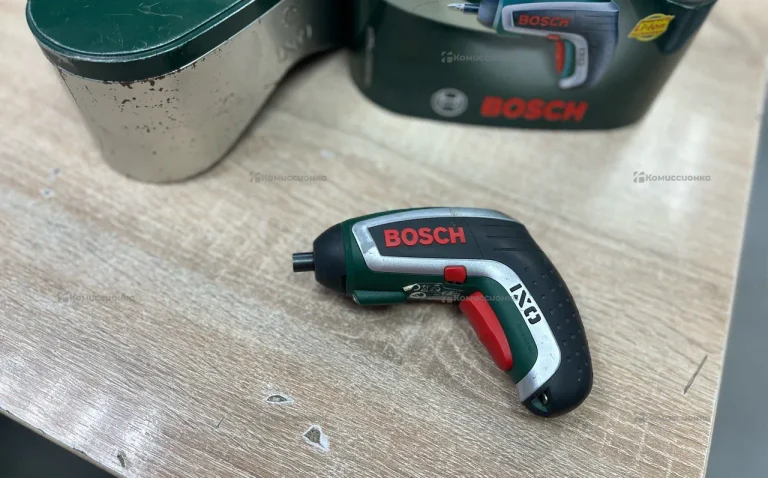 Аккумуляторная ответка BOSCH IXO 4