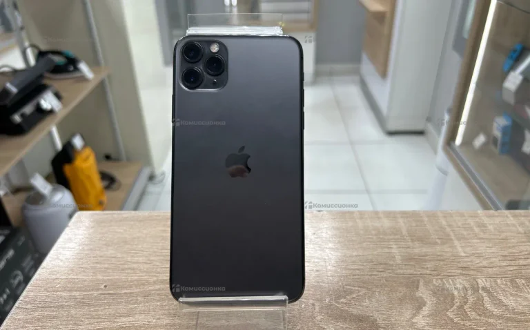 Apple iPhone 11 Pro Max 4/64 ГБ