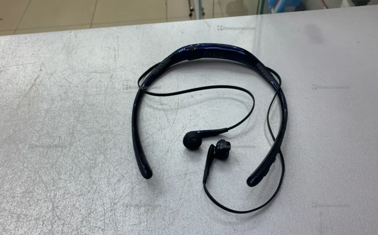 Наушники  Samsung level