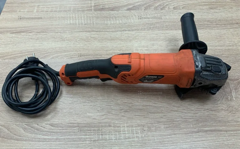 УШМ ЕРМАК УШМ-125/900