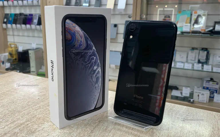 Apple iPhone XR 3/64 ГБ