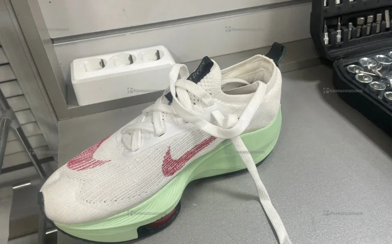 Кроссовки Nike zoomx 39