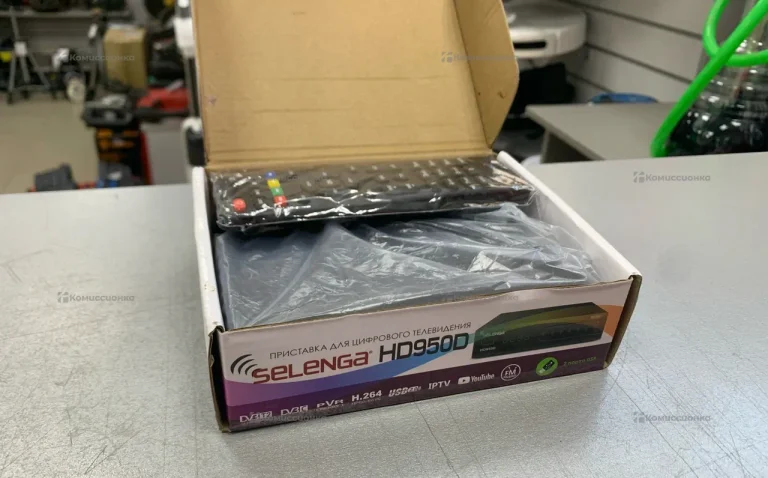 Цифровая ТВ приставка  Selenga hd950