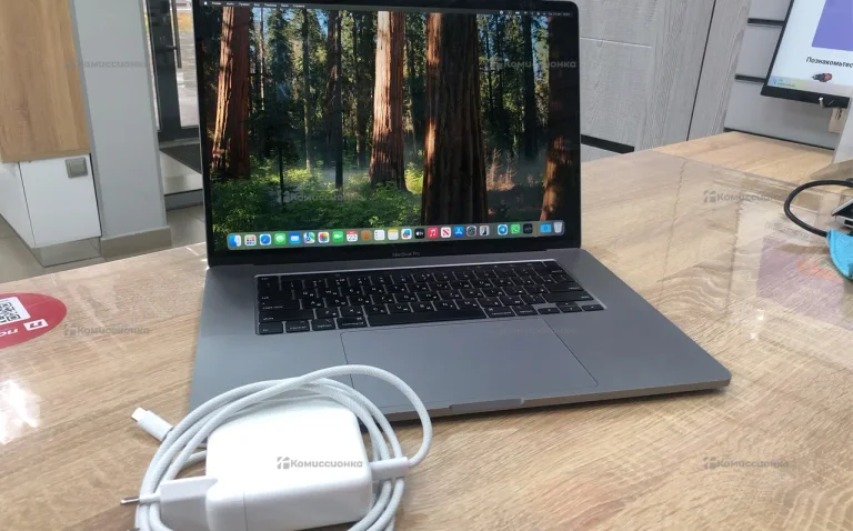 Ноутбук  Apple MacBook 16 2019 i9 16gb 1tb