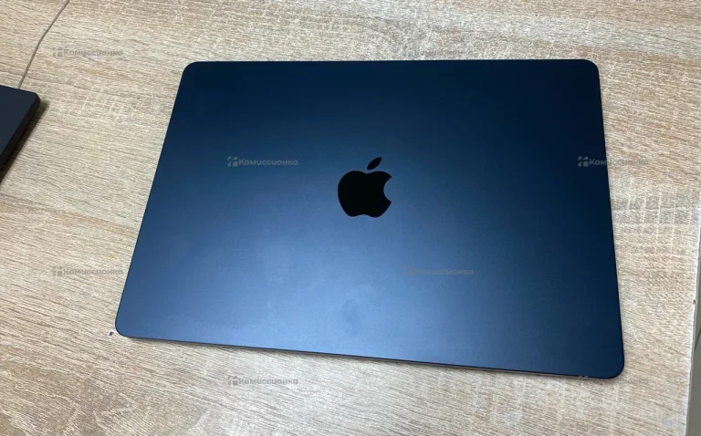 Ноутбук  MacBook Air 13 M3 16/512 Gb