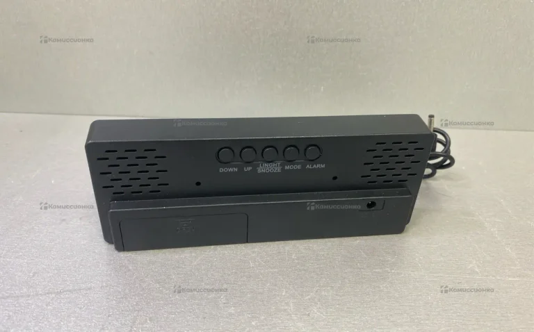 Часы настольные цифровые