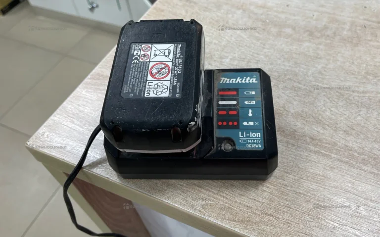 Зарядное устройство Makita 18v +1акб