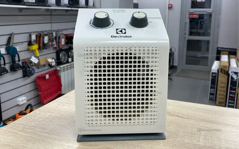 Электро тепло вентилятор ELECTROLUX efh/s-1115