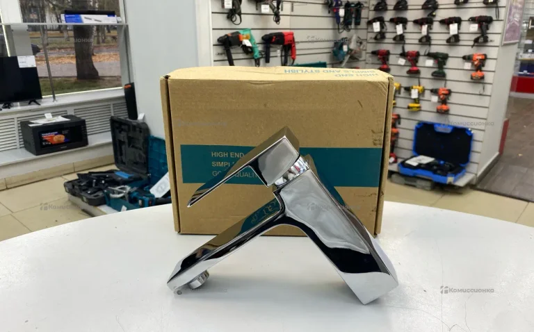 Смеситель для раковины