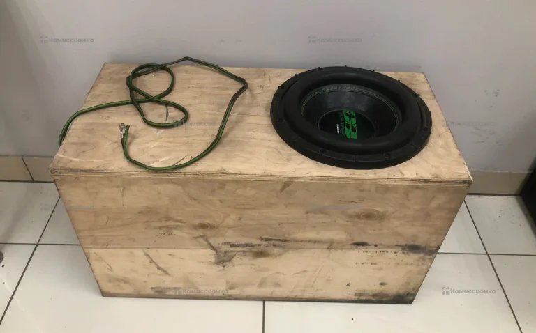 Сабвуфер DB Apocalypse 300