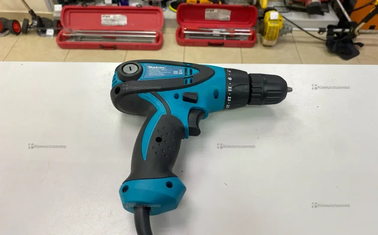 Шуруповерт Makita SU-6448