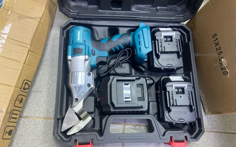 Ножницы по металлу аккумуляторные Makita