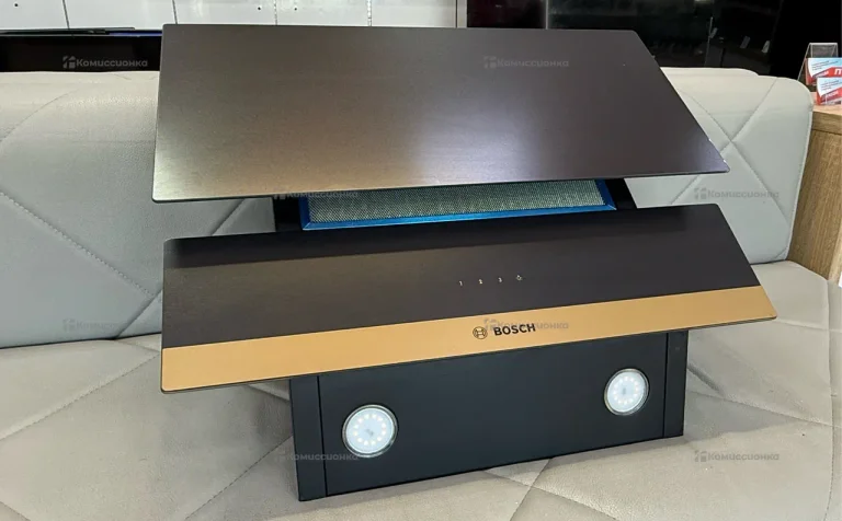 Вытяжка настенная Bosch DWK65AJ90R