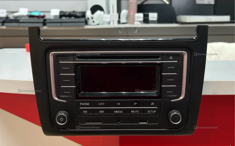 Магнитола Volkswagen Polo 6RF035184B