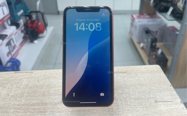 Apple iPhone XR 3/128 ГБ
