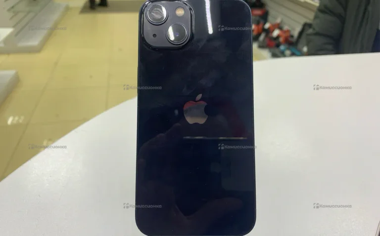 Apple iPhone 13 4/128 ГБ