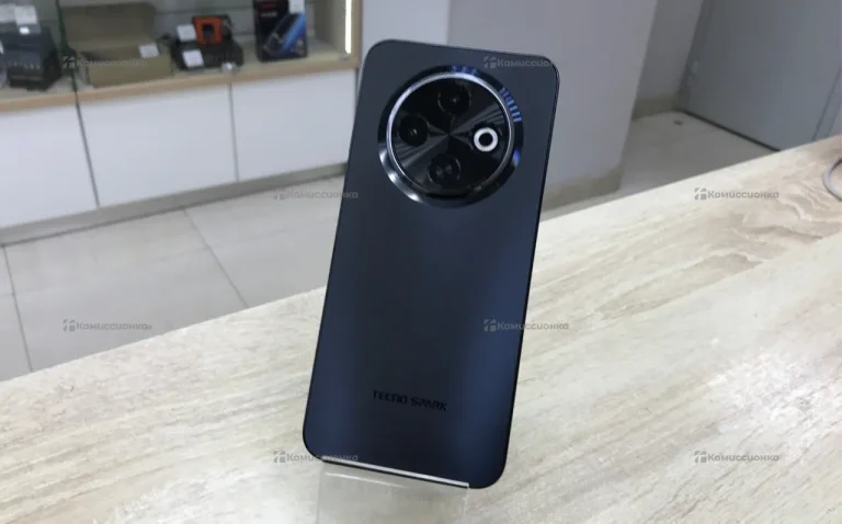 Tecno Spark 30C 4/128 ГБ