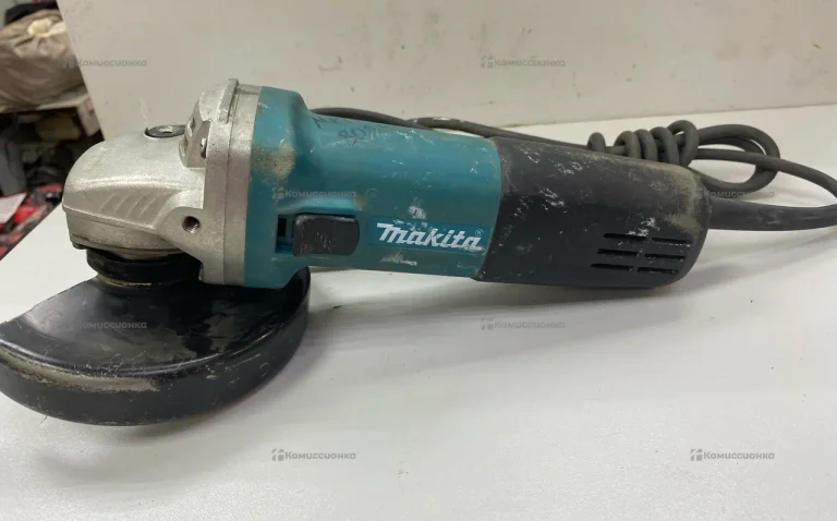 Болгарка Makita 9558NR