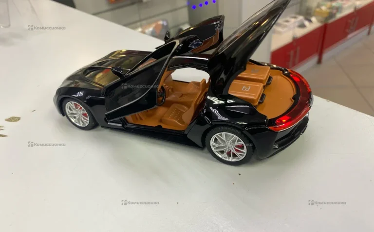 Машинка Bugatti