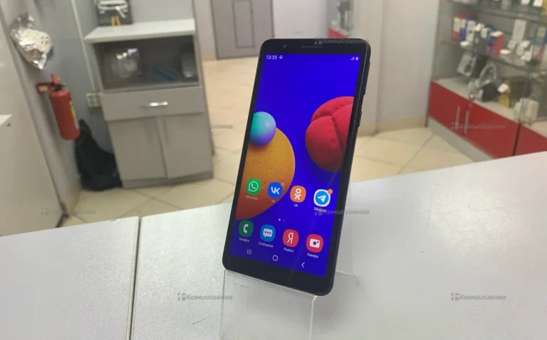 Samsung Galaxy A01 2/32 ГБ