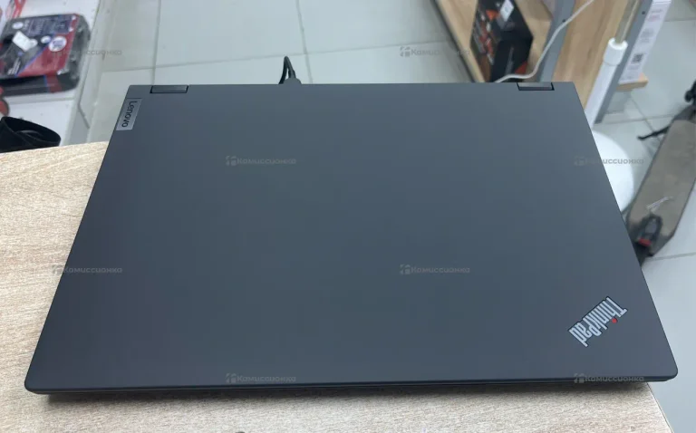 Ноутбук Lenovo ThinkPad p16v gen2
