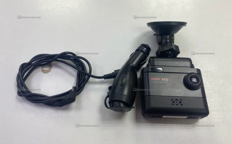 Видеорегистратор  Sho-me Combo