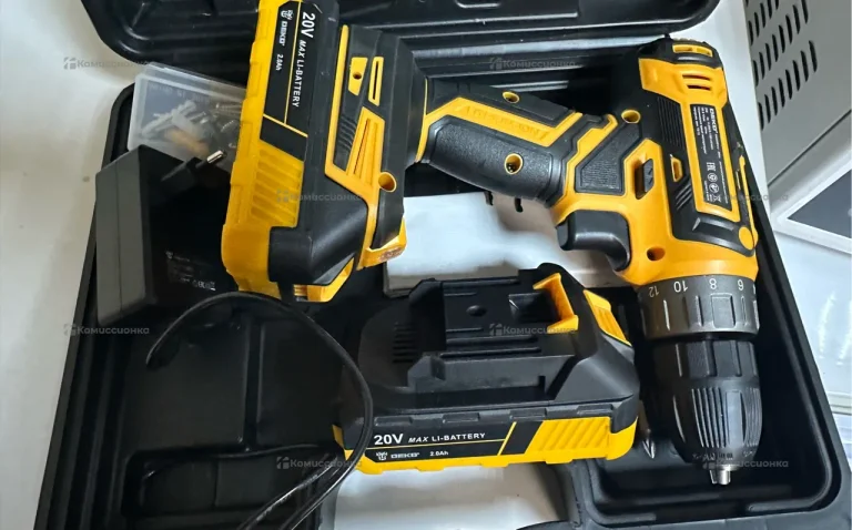 Аккумуляторная дрель-шуруповерт DEKO DKCD12FU-Li