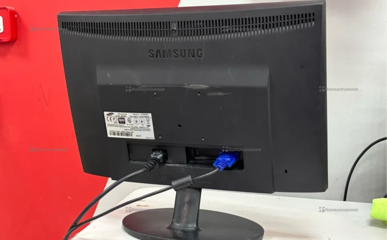 Монитор Samsung SyncMaster E1920NW