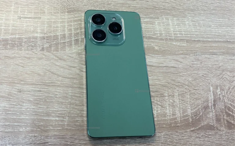 Tecno Spark 20 Pro 8/256 ГБ