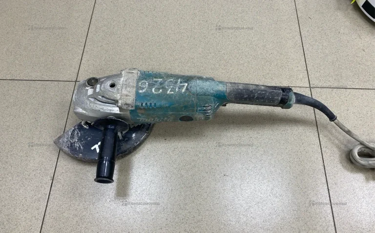 УШМ Makita GA9020