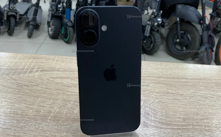 Apple iPhone 16 8/128 ГБ