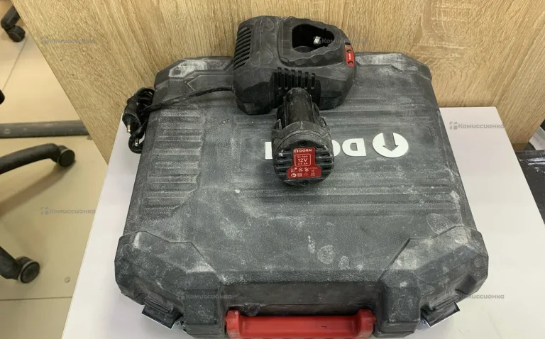 дрель шуруповерт красный  no neme