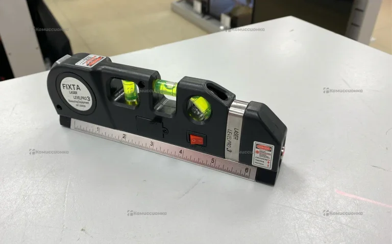 Уровень с напровлябщей Fixta level pro 3