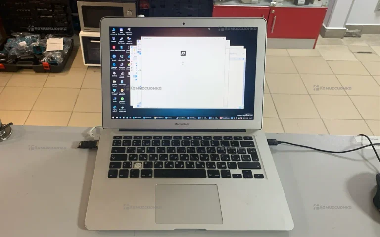Ноутбук Apple MacBook Air 2017, 13.3 дюйма (A1644)