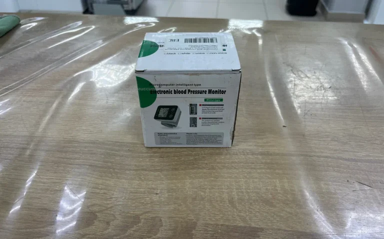 Saint Health Автоматический цифровой тонометр на запястье JZK-002R