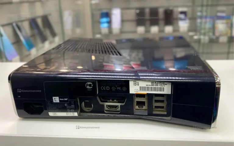 Приставка Xbox 360 250 ГБ