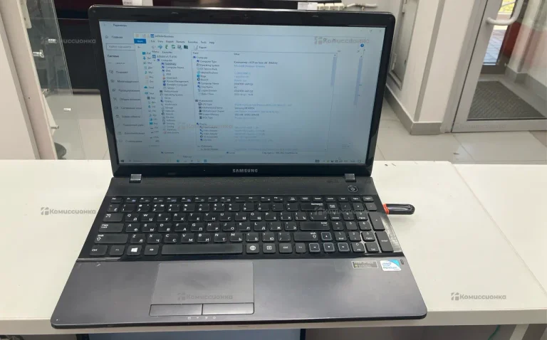 Ноутбук Samsung Е300