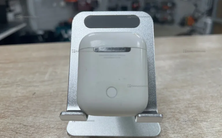 Наушники AirPods