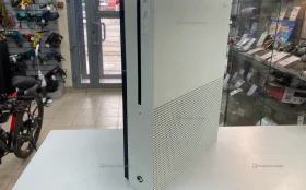 Приставка Xbox One S 500 ГБ