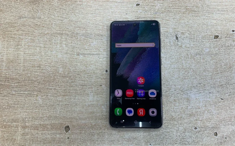 Samsung Galaxy S21 FE 6/128 ГБ