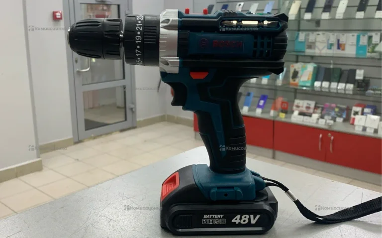 шуруповерт Bosch brushless drill