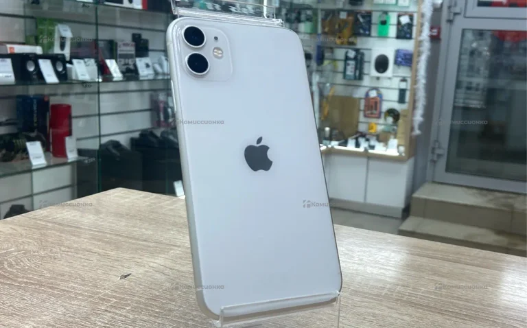 Apple iPhone 11 4/64 ГБ
