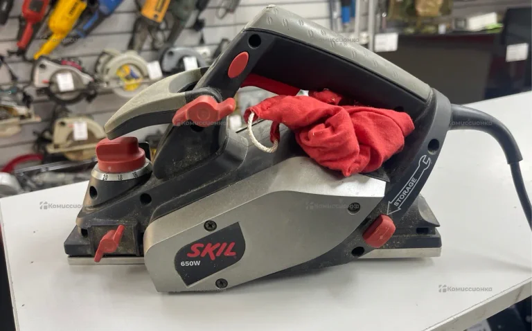 Электрорубанок Skil 1560 650W